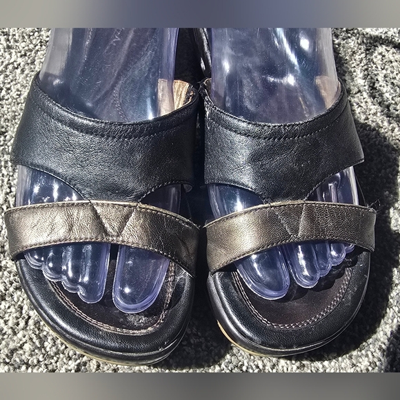 Cole Haan Black Brown Leather Wedge Slide Sandals Size 6 - Picture 7 of 9